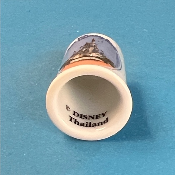 Disney White and Blue Castle Thimble - Picture 2 of 2